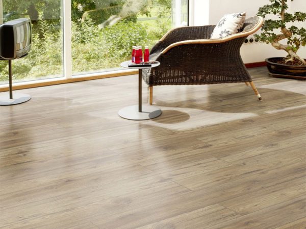 Suelo Laminado NATURE DISFLOOR III TOP AC4 CLASE 32  8mm